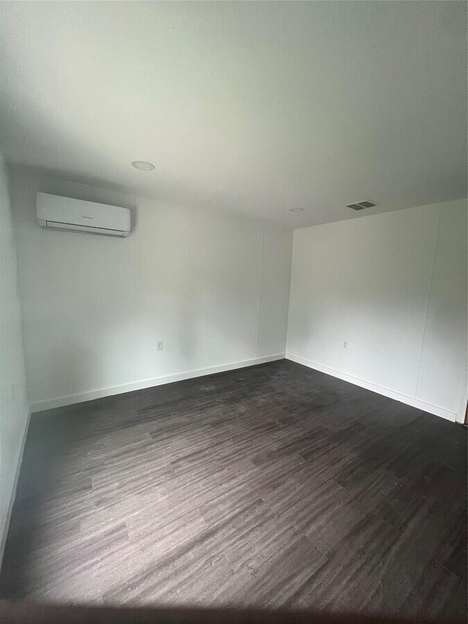 Photo - 8458 Sweetleaf Ln