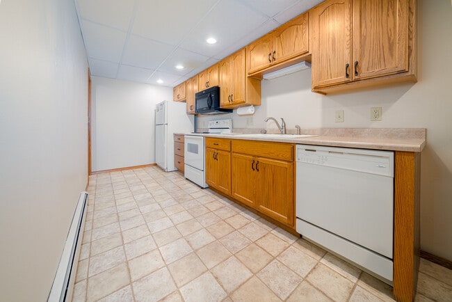 Cocina - 617 N Cedar St Unidad Upstairs