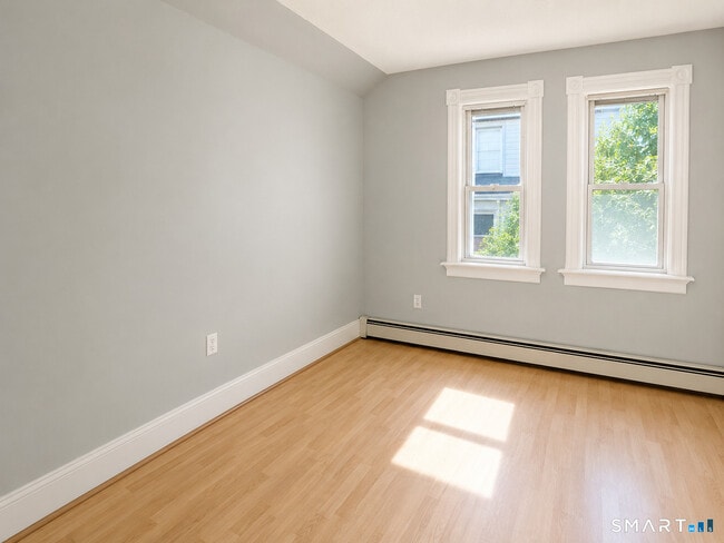 Photo - 54 Lawrence St Unit 3