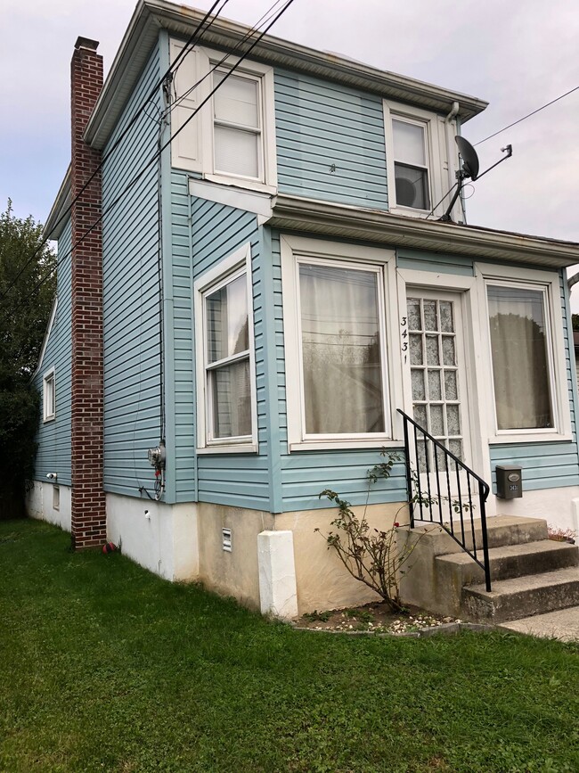 Photo - 3431 Montrose Ave