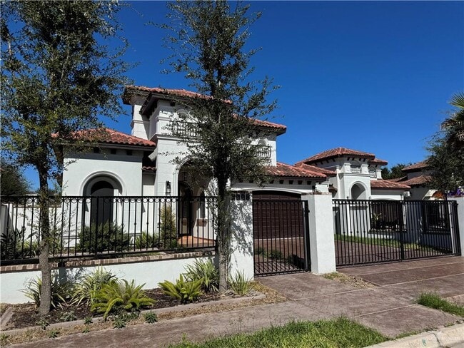 Photo - 29 Pecan Ave