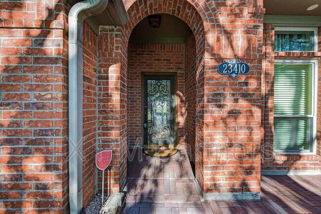 Photo - 23410 Stratsborough Dr