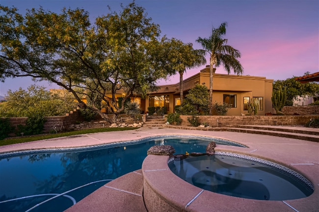 Building Photo - 6038 E Country Club Vista Dr Rental
