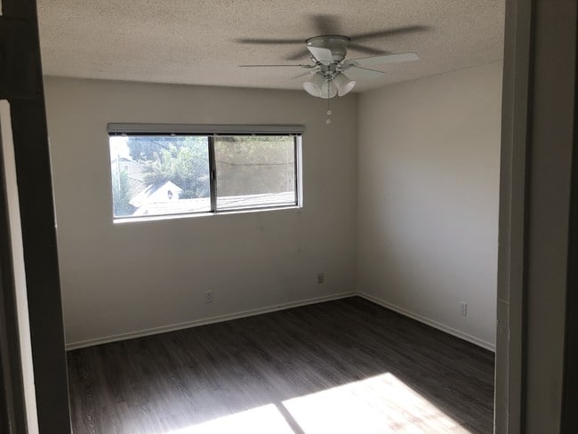 Photo - 5942 Malabar St Unit E