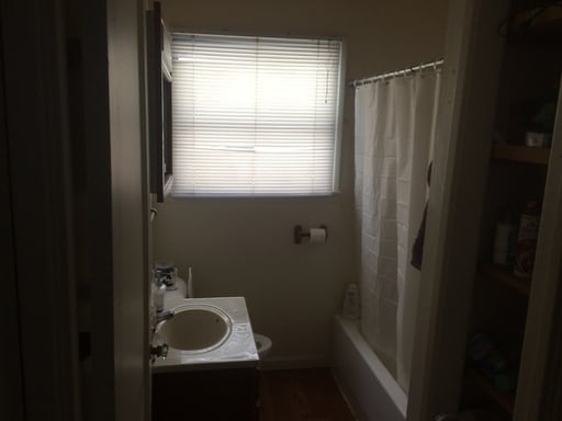 Photo - 702/704 E Division St. Unidad 704