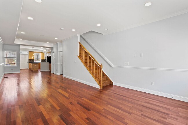 Photo - Large 3 BED 1.5 BATH HOUSE WITH A BACKYARD