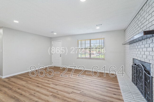 Building Photo - 4034 Deer Run Dr