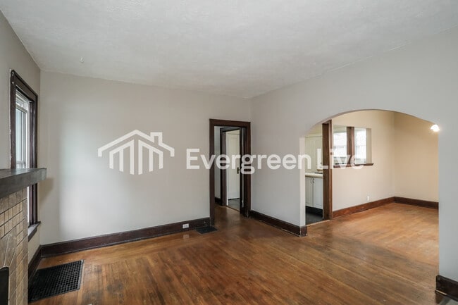 Photo - 3334 Dartmouth Dr