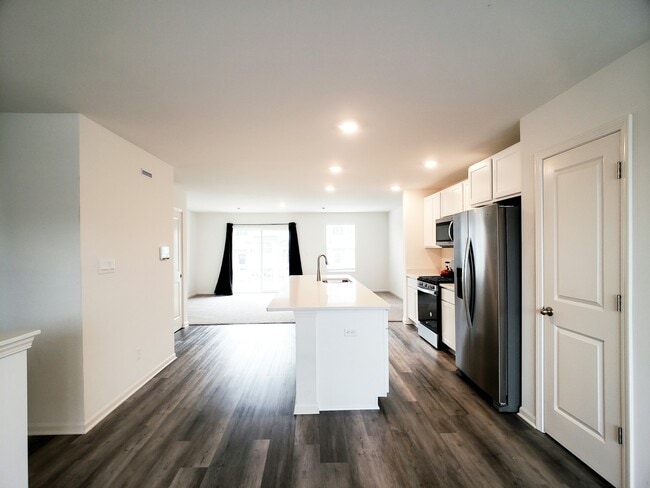 Photo - 8688 Larkspur Ln