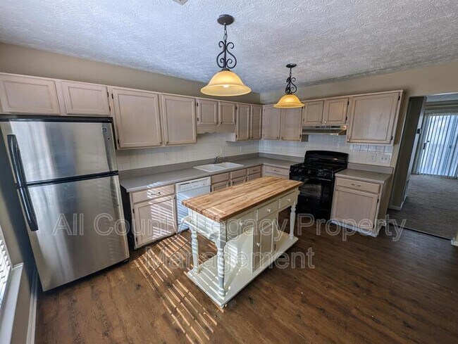 Photo - 3757 Meadow Creek Dr