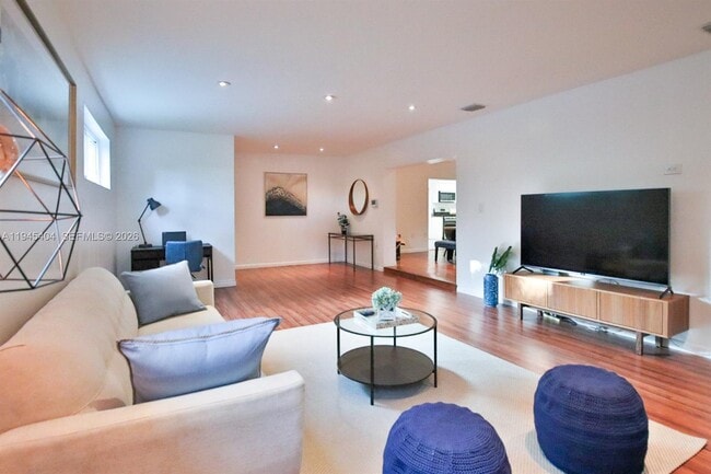 Photo - 14325 NE 8th Ave