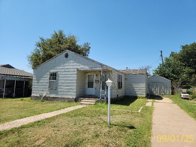 Building Photo - 1101 Garland St