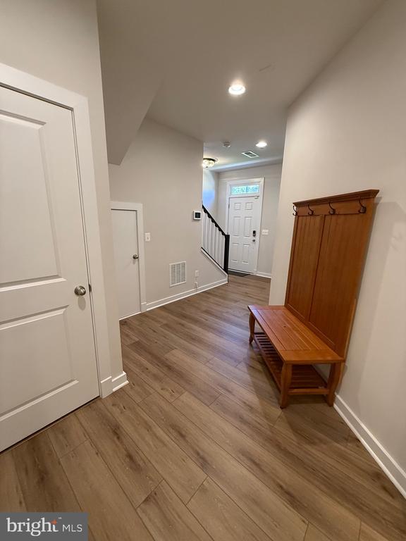 Photo - 128 Kinross Ln