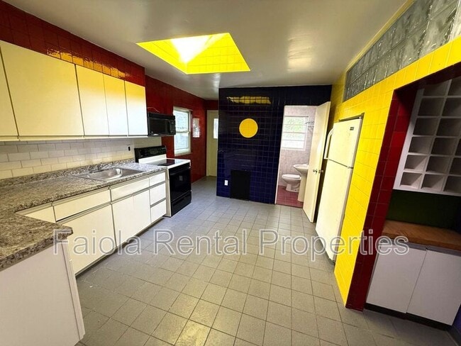 Photo - 827 Church St