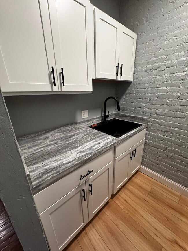 Building Photo - 870 Huntington Ave Unit S