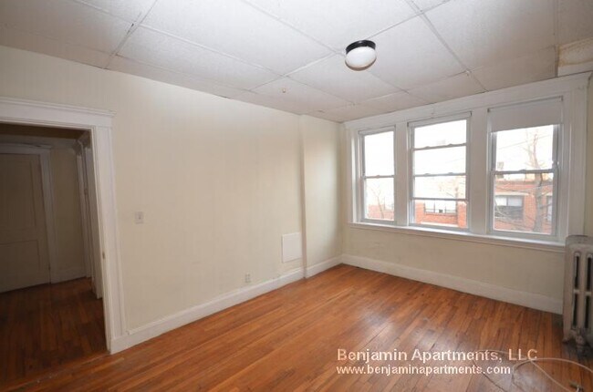 Photo - 25 Walbridge St Unit 6