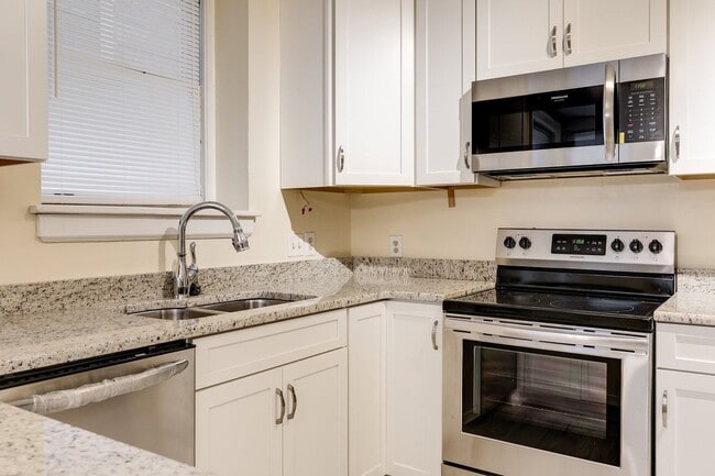 Photo - 2602-2606 Monument Ave