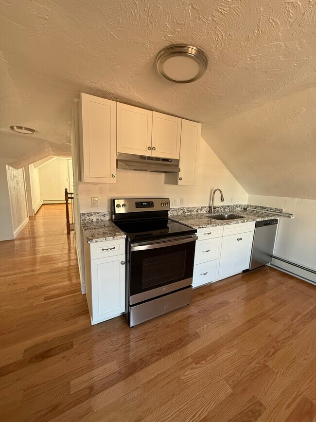 Photo - 7 Greenville St