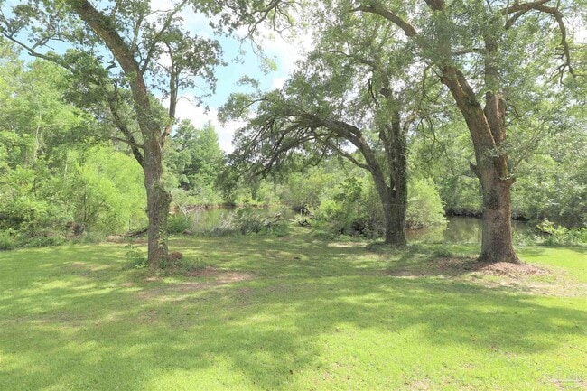 Photo - 1381 W Roberts Rd