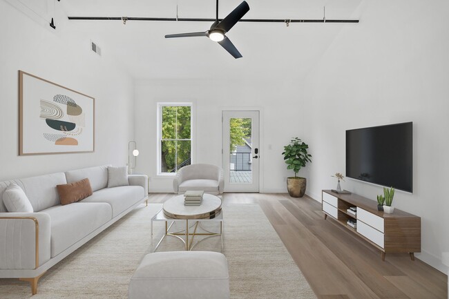 Photo - 308 Oak St Unit 201