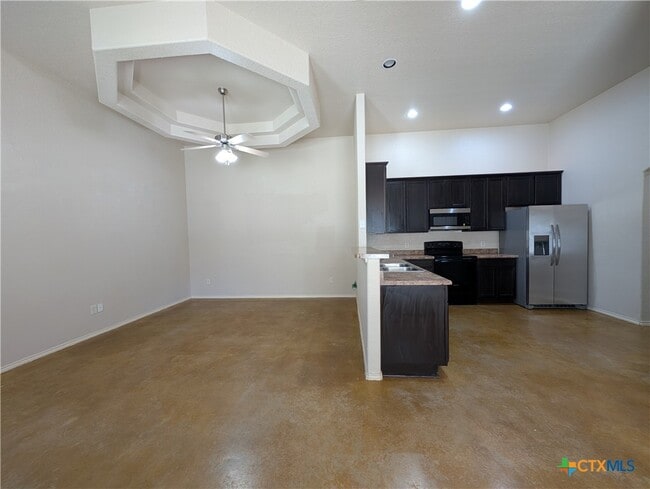 Photo - 208 Anne Louise Dr