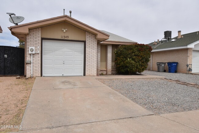 Building Photo - 11349 Lake Geneva Dr Rental