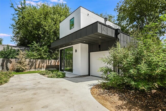Photo - 1604 Nash Ave