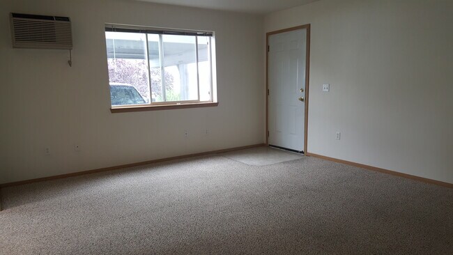 Photo - 450 NW Parr Dr Unidad 2