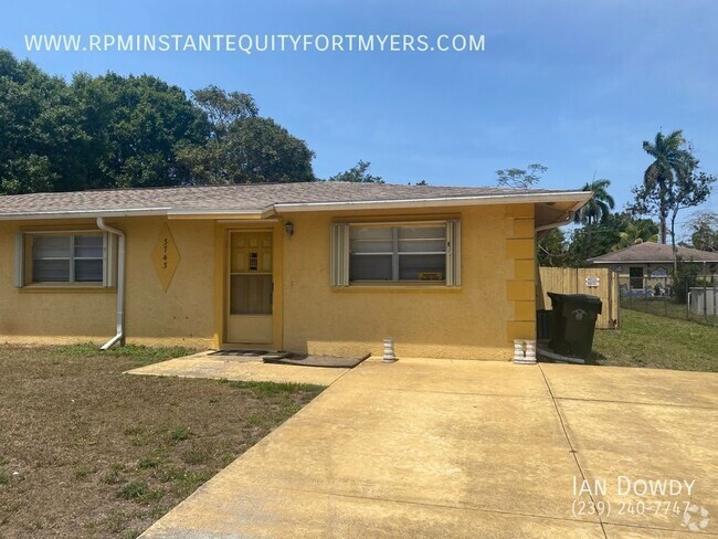 Building Photo - Very Spacious 1/1 Duplex with fenced in ba... Rental