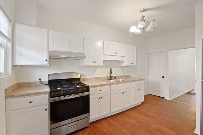 Coming Soon Spacious Four Bedroom Beauty L... - Coming Soon Spacious Four Bedroom Beauty L... House