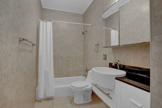 Photo - Chic City Living at 2308 E Fairmont Ave!