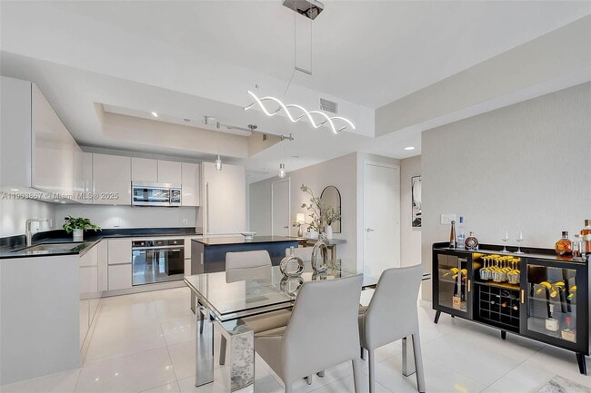 Photo - 1010 Brickell Ave Unidad 4309