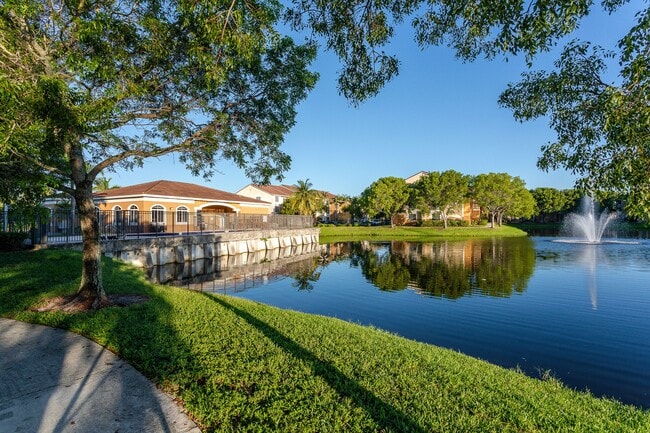 Welcome to Malibu Bay Apartments! - Malibu Bay Rental