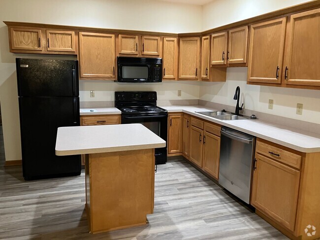 Building Photo - Modern & Spacious 2-Bedroom Ranch Condo – ... Unit 1023-B Laurel Tree Ct