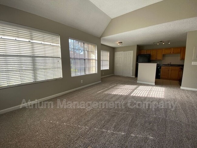 Photo - 340 Forestway Cir