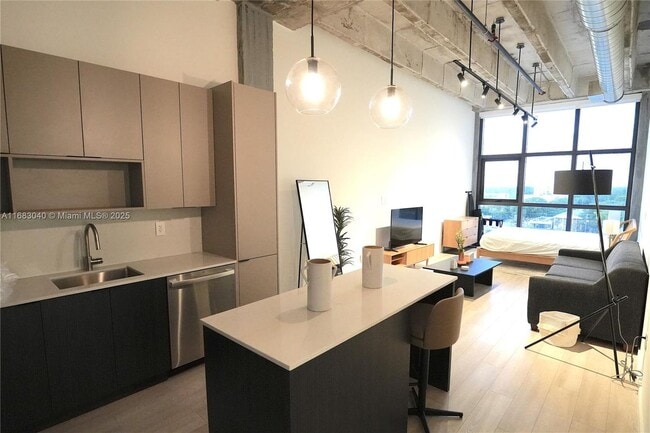 Building Photo - 7920 NE 2nd Ave Unit 603-603 Rental