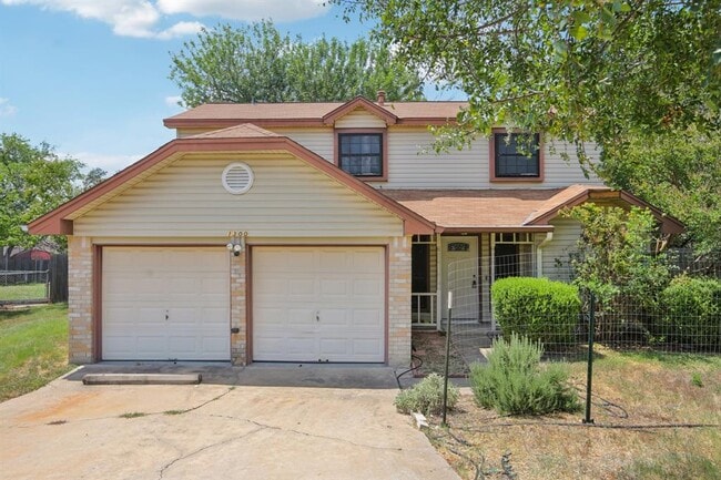 Photo - 1300 Tuxford Cove House