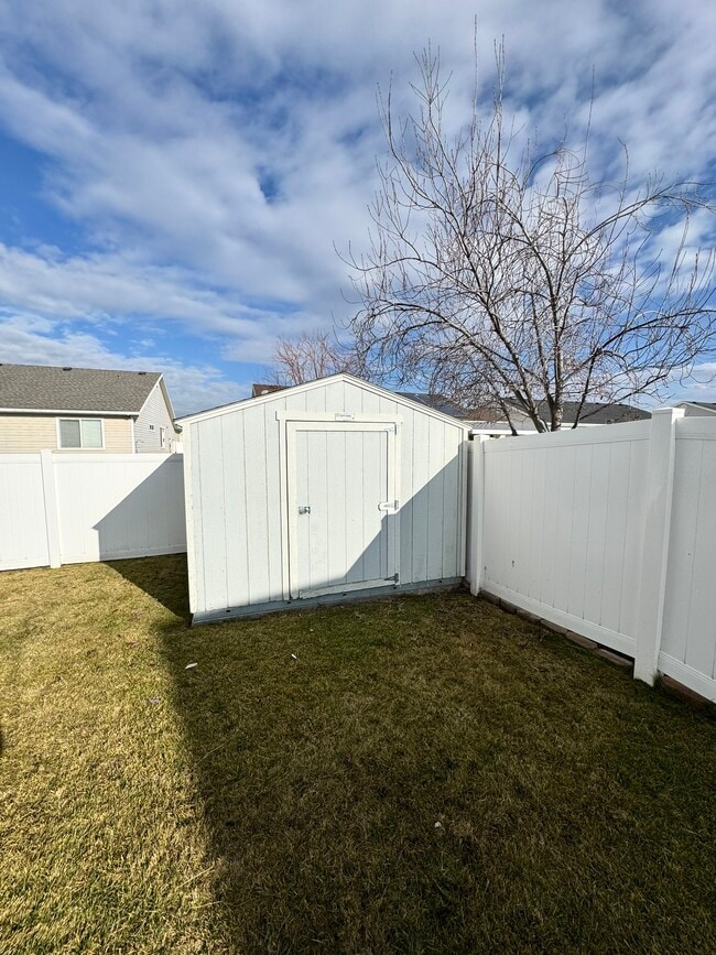 Photo - 4148 W 5060 S