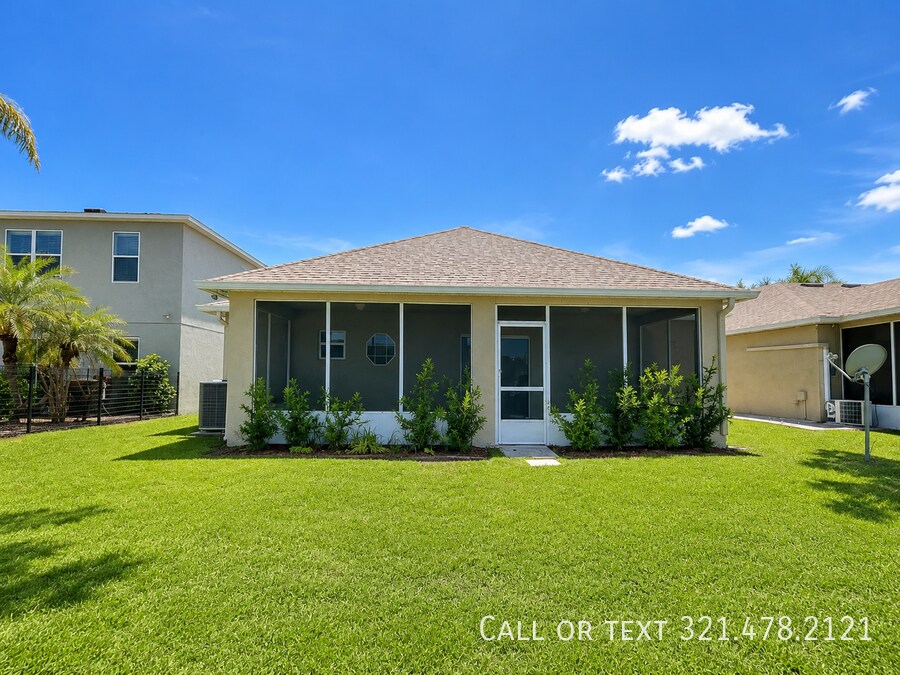 Photo - 3184 Burdock Ave