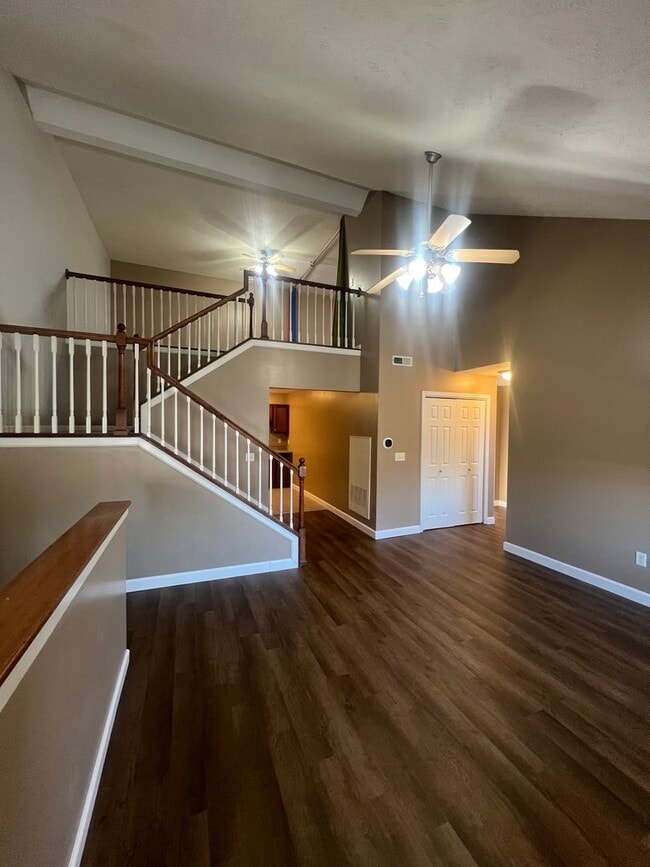 Photo - Beautiful 2 Bedroom 2.5 Bath Condo With Lo...