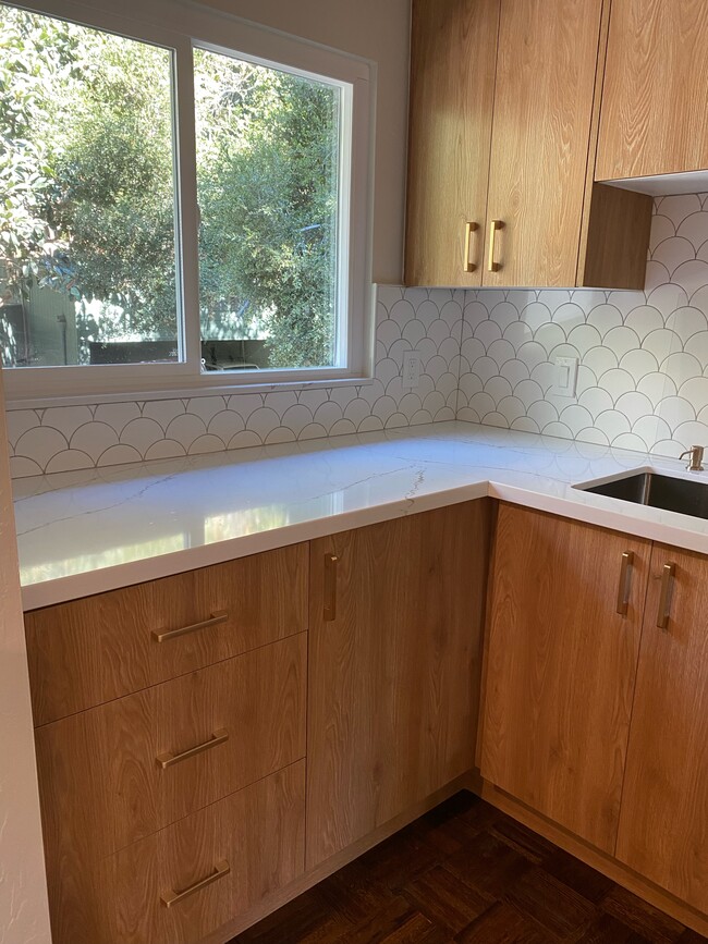 Photo - 2710 Le Conte Ave Unit 3