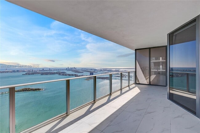 Photo - 700 NE 24th St Unit 5601