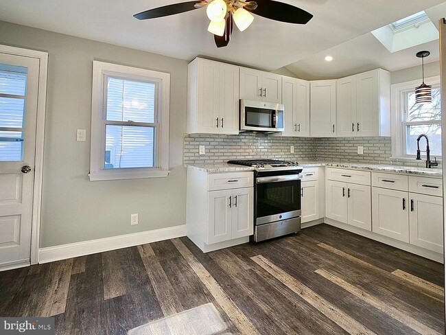 Photo - 40 Neeld Ln