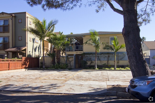 Photo - 1237-1239 Hornblend St