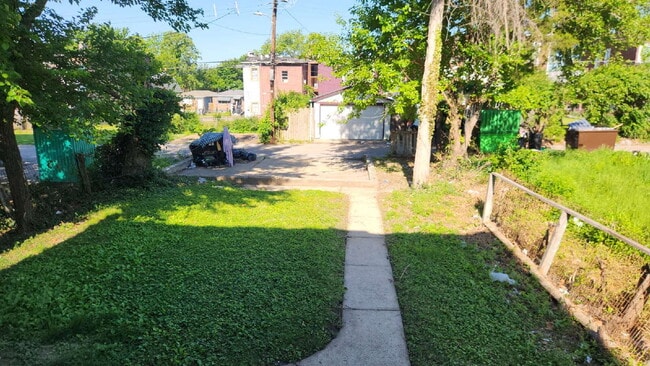Photo - 3721 Iowa Ave