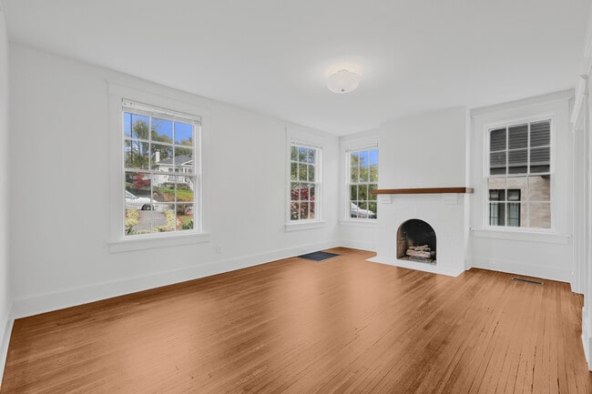 Photo - 1711 Primrose Ave