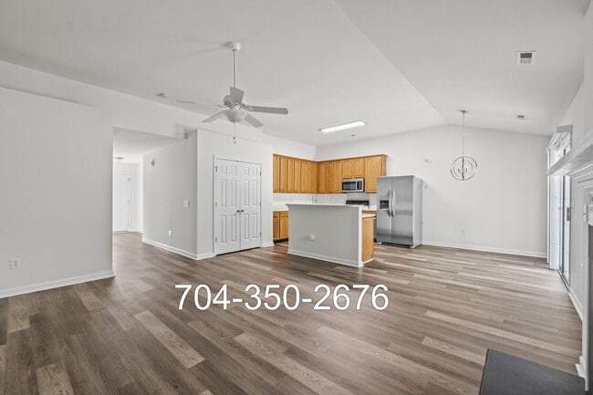 Photo - 11228 Dickie Ross Rd