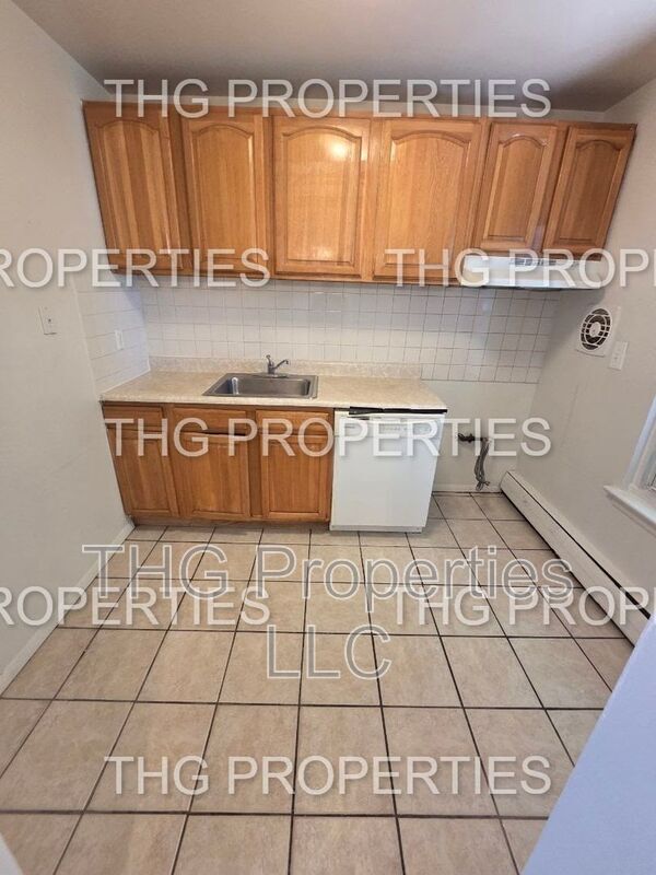 Building Photo - 27-55 Green Street APT# 48B Unit # 48B
