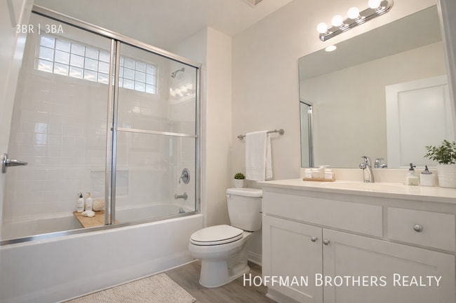 Photo - 7395 W Manchester Ave Unidad 207