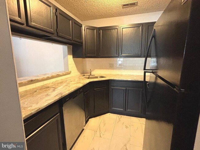 Photo - 4317A Aberdeen Dr